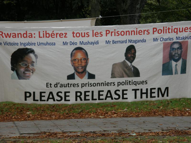 Liberez les prisonniers politiques